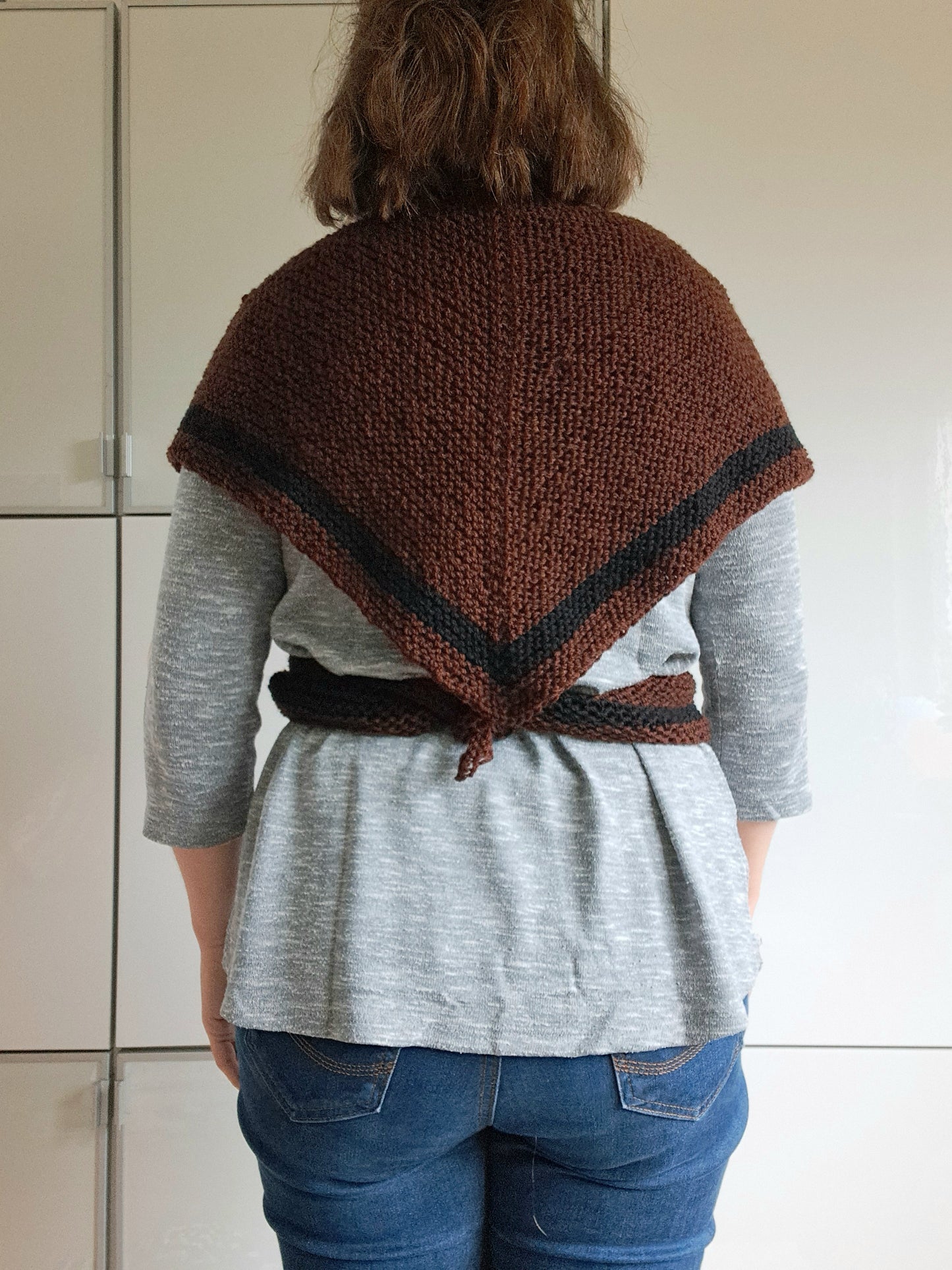 Sjaal bruin met zwarte streep