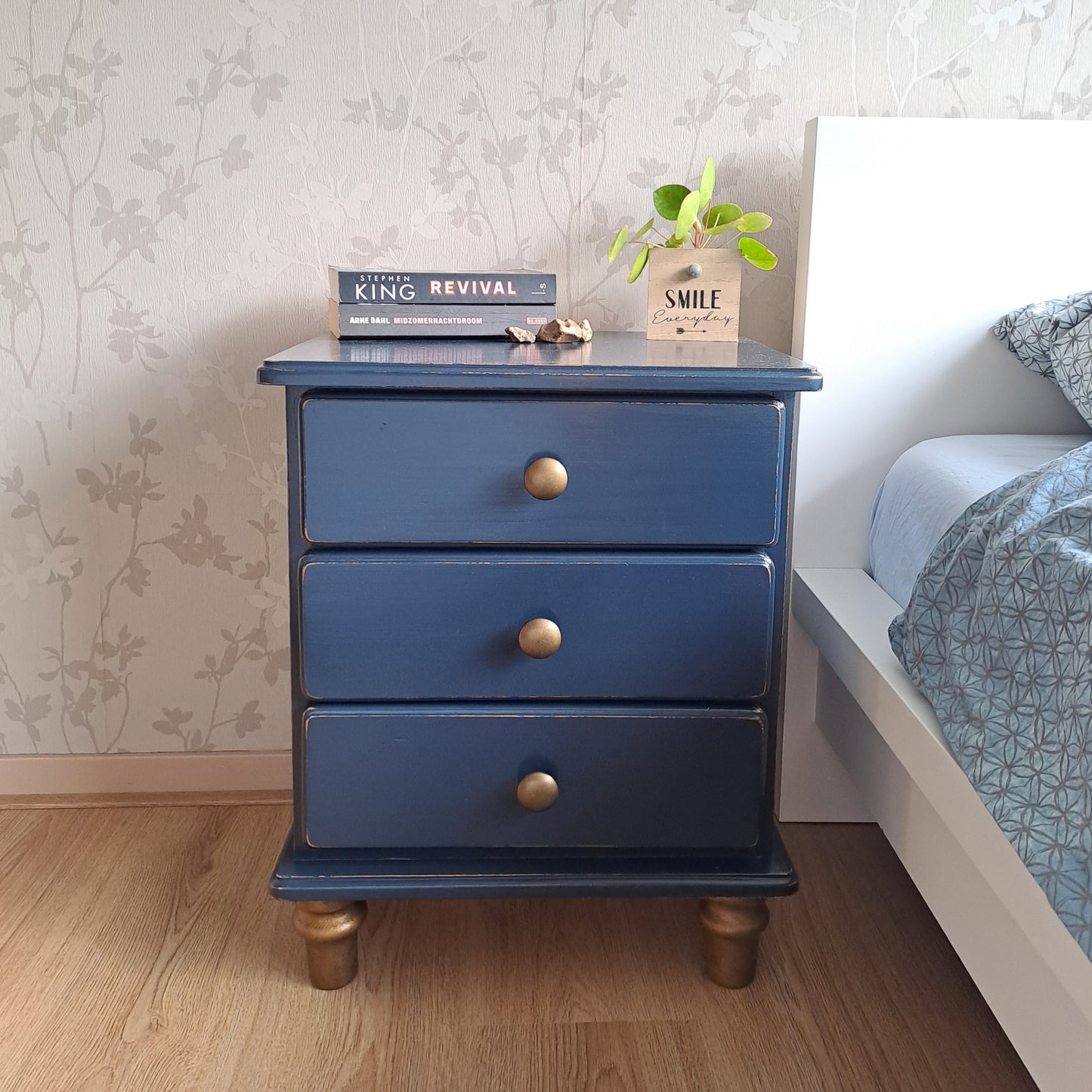 Nachtkastje donkerblauw