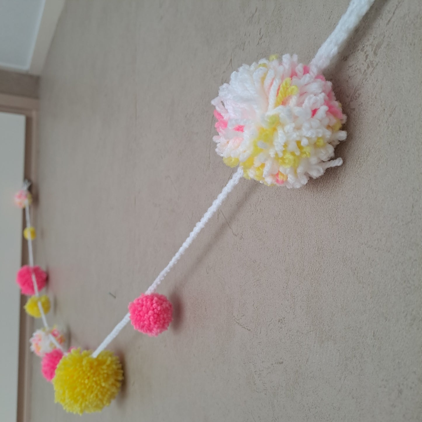 Pompom slinger