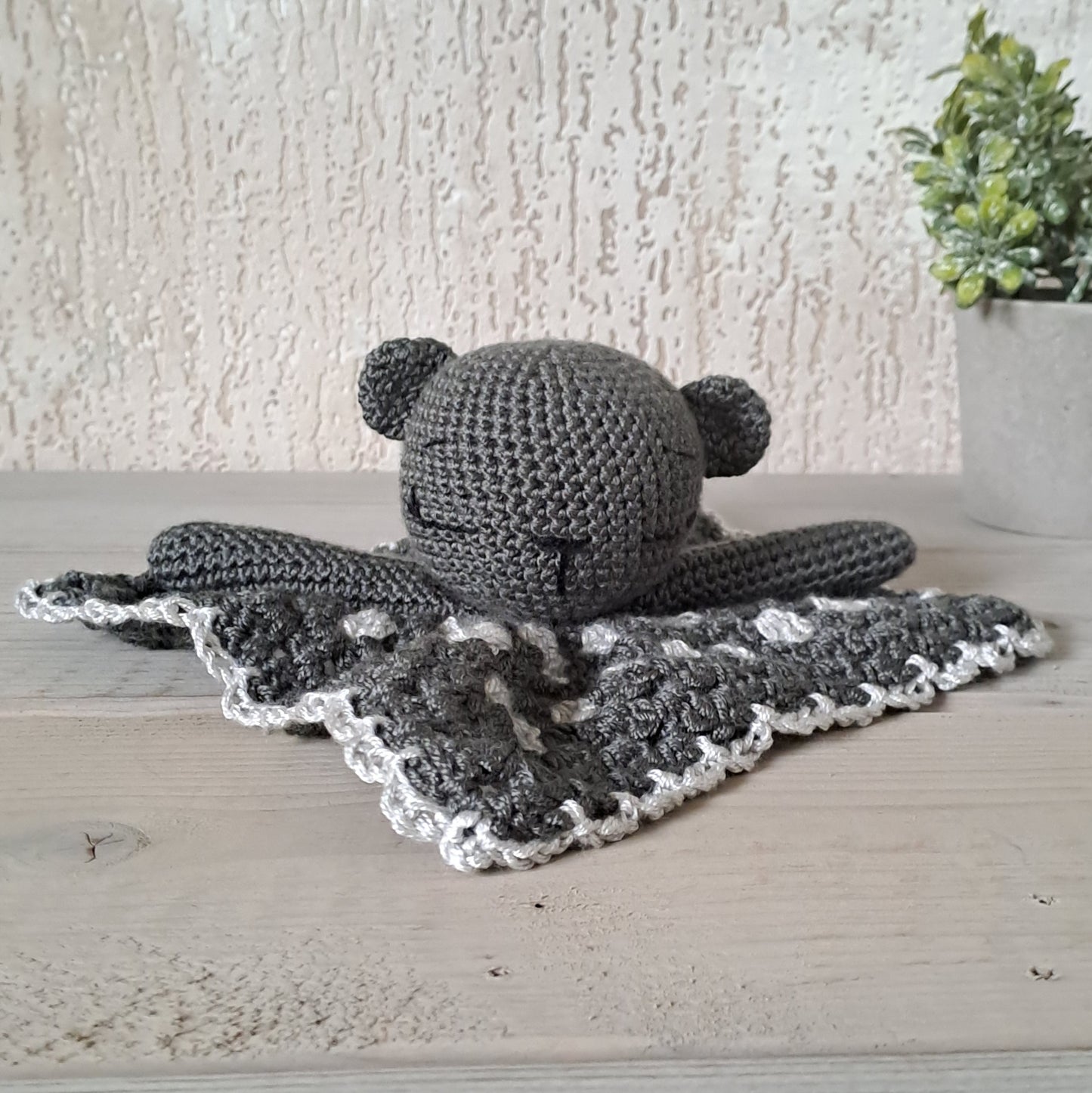 Knuffeldoekjes beer met rammelaar
