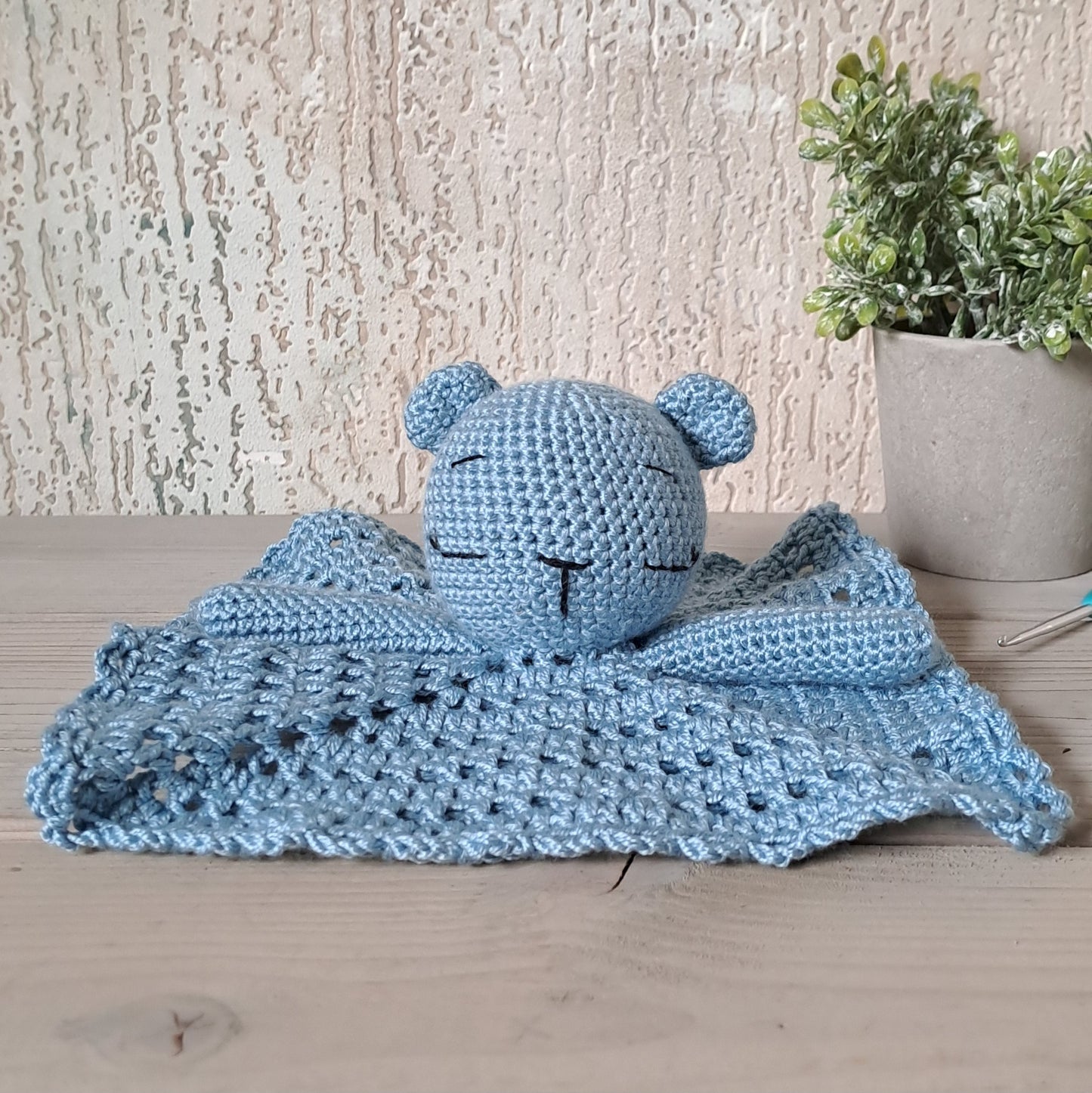 Knuffeldoekjes beer met rammelaar