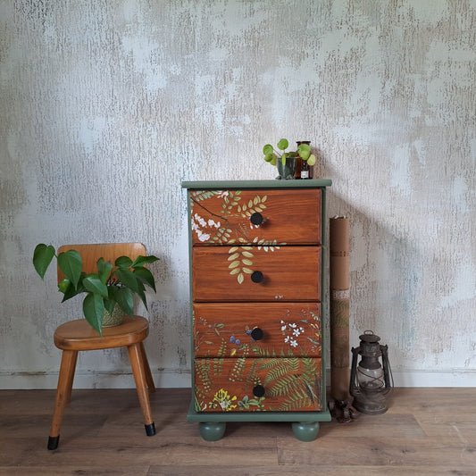 Nachtkastje groen botanisch