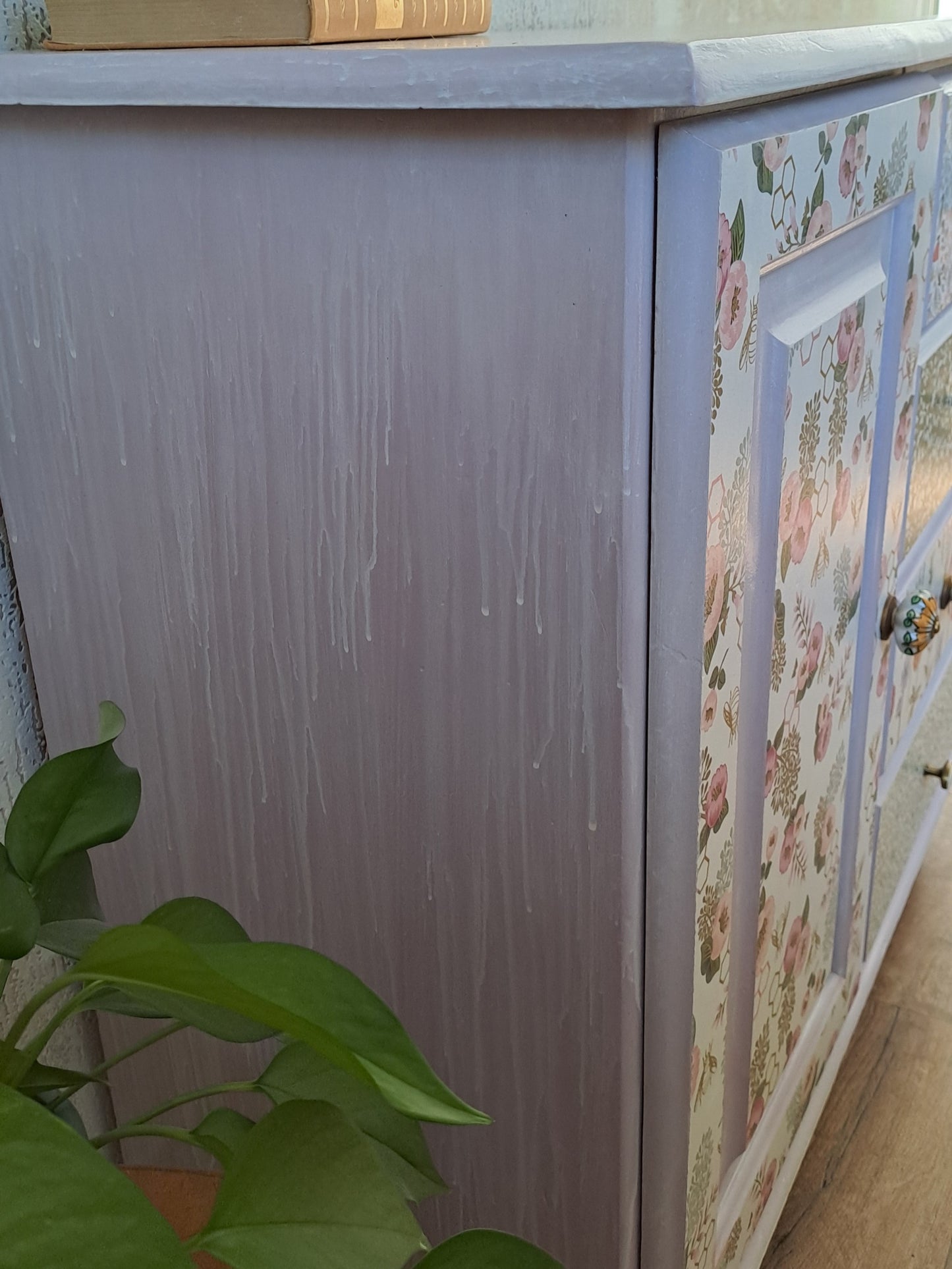 Kastje met fleurige prints